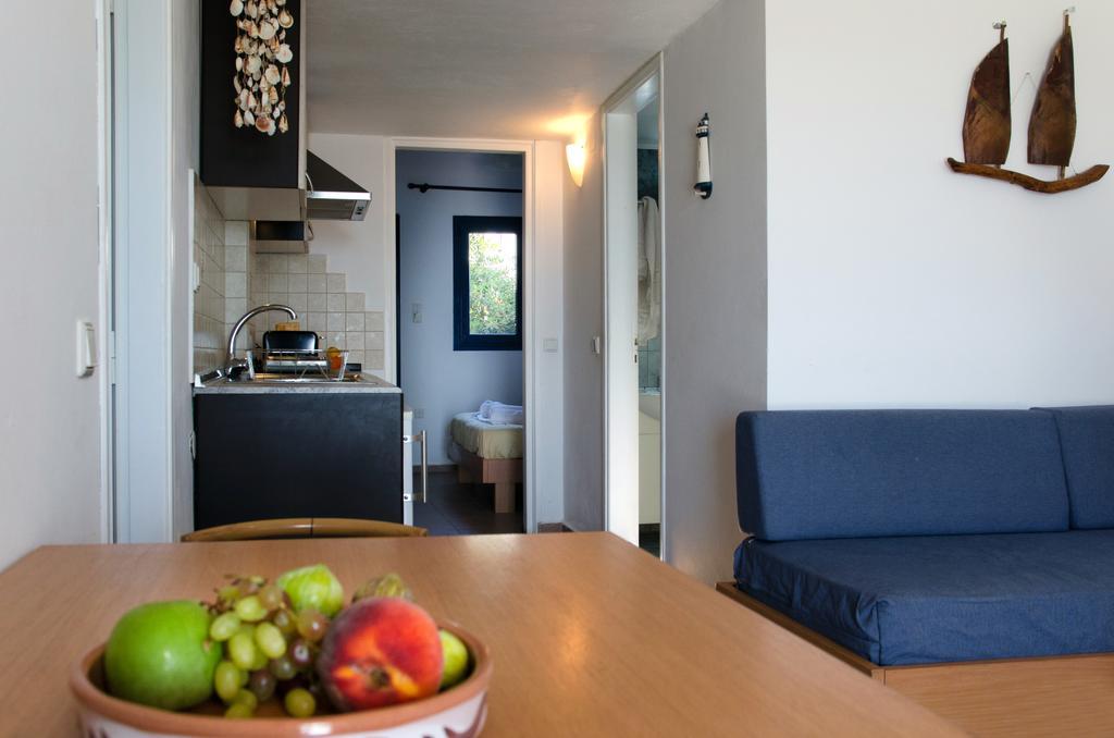 Yialos Studios-Apartments Макригиалос Экстерьер фото
