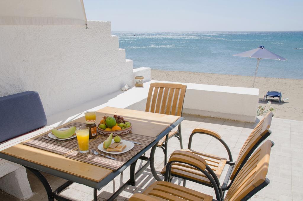 Yialos Studios-Apartments Макригиалос Экстерьер фото